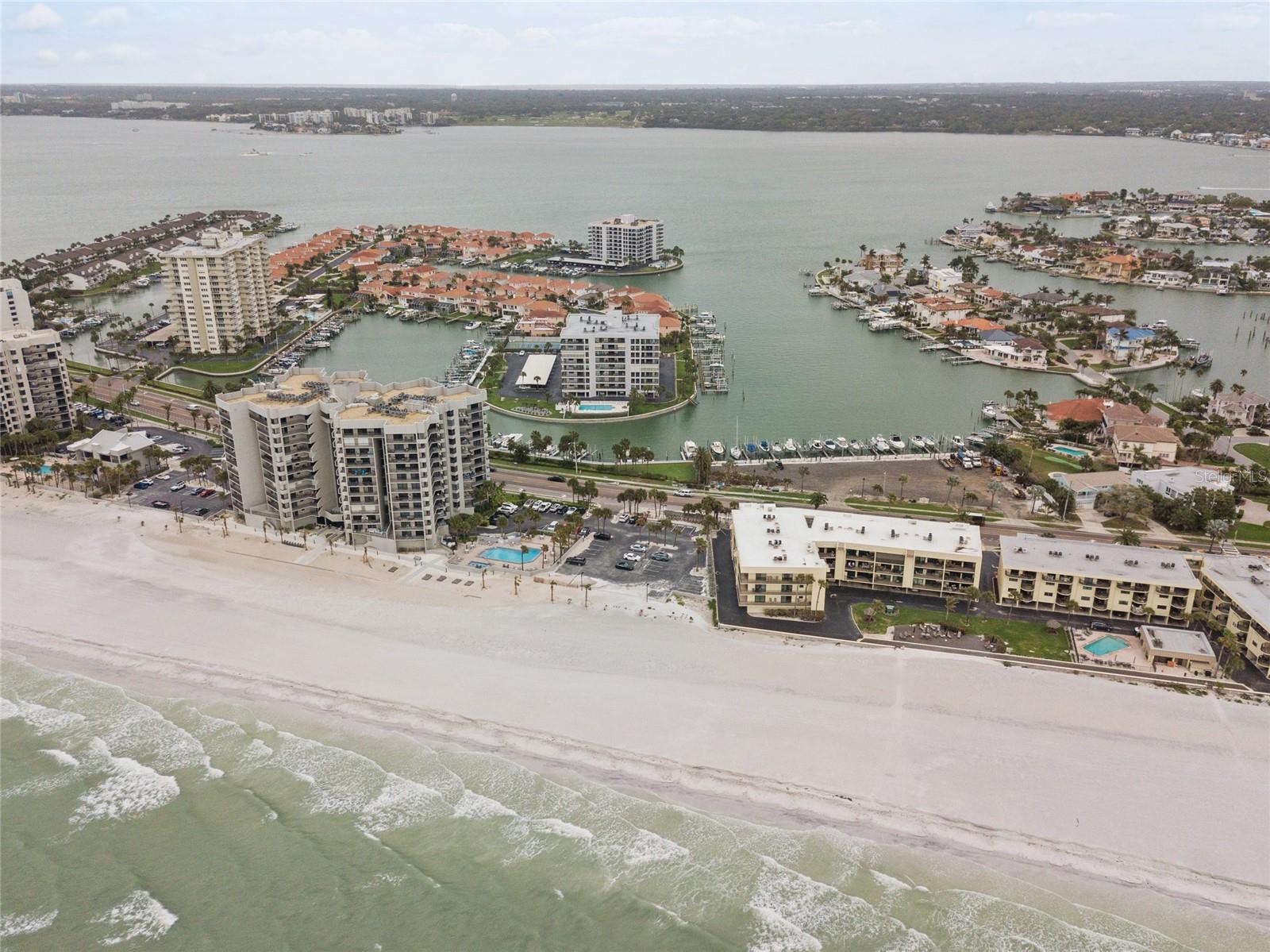 HARBORAGE CONDO BELLEAIR BEACH - Residential