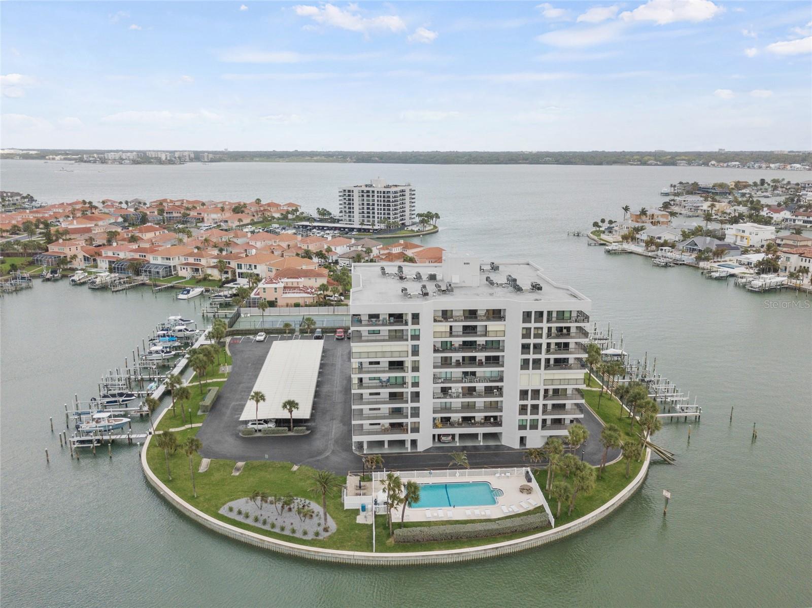HARBORAGE CONDO BELLEAIR BEACH - Residential