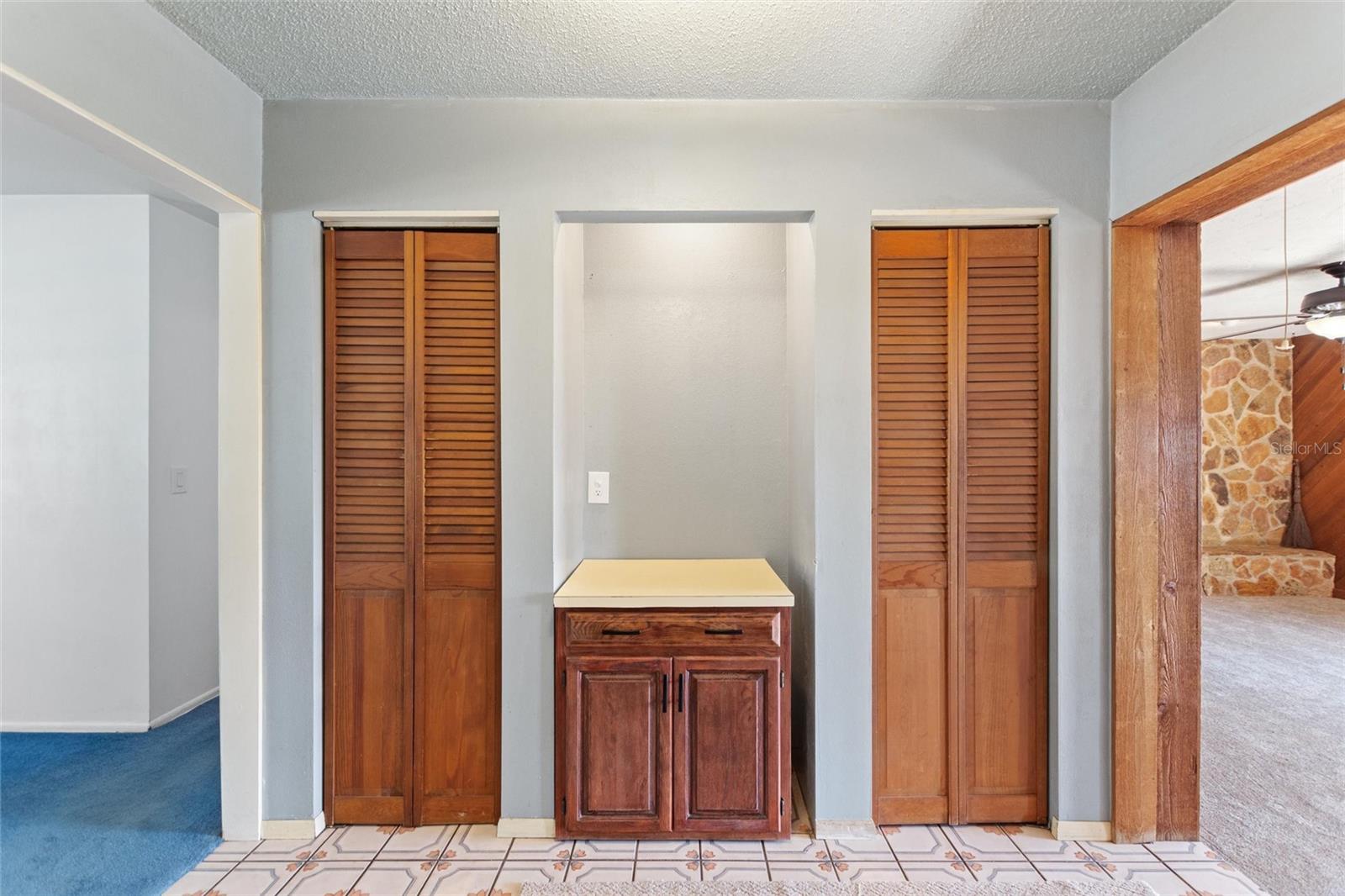 GROVE ESTATES SECOND ADD - Residential