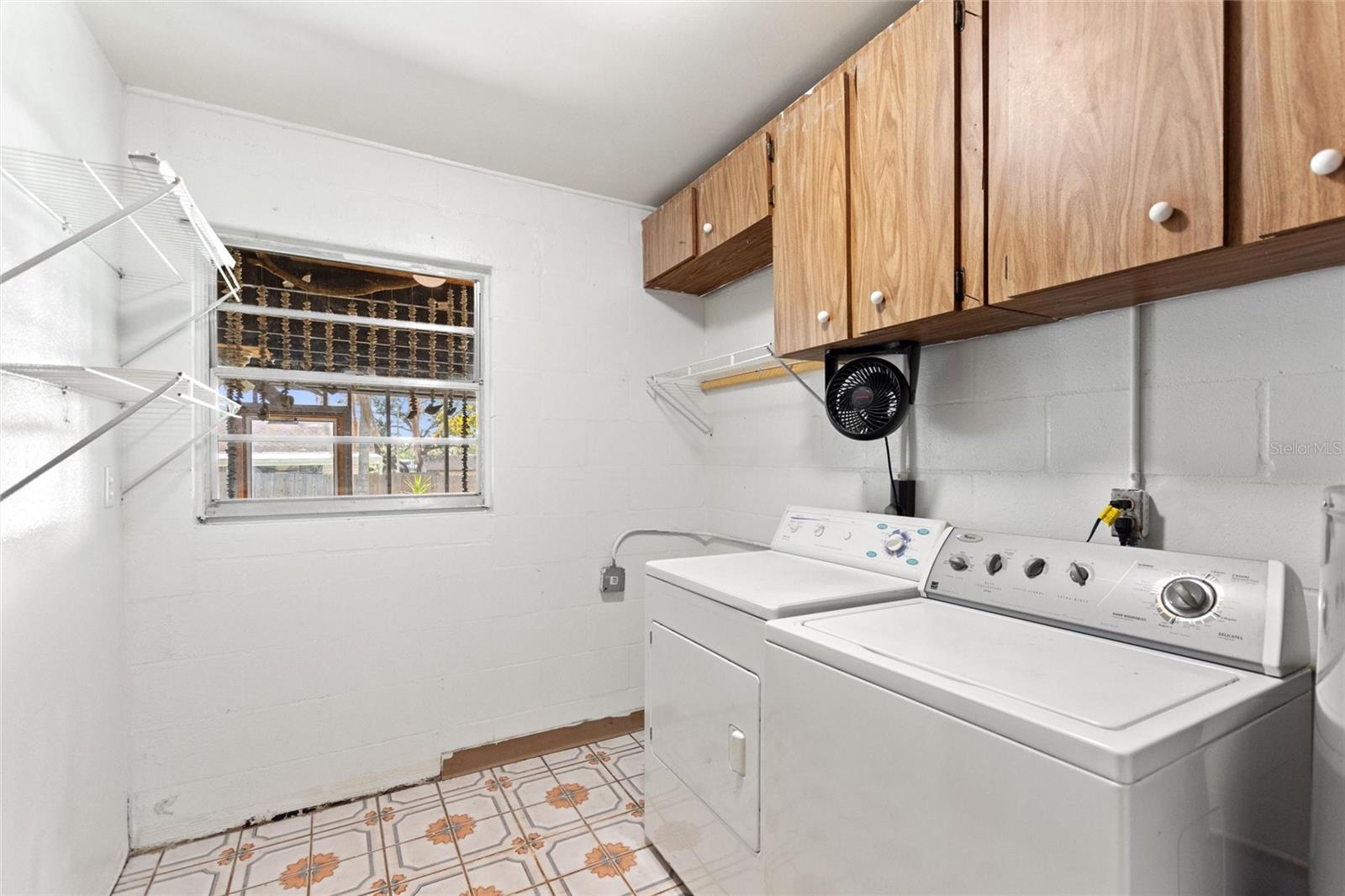 GROVE ESTATES SECOND ADD - Residential