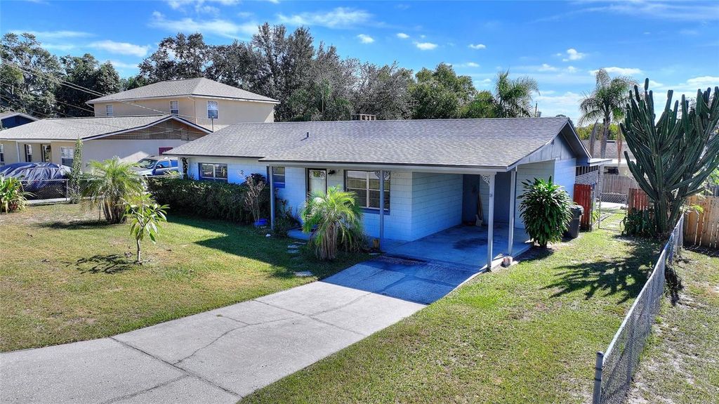 Photo of 221 Dorothy Street, Auburndale, FL 33823 (MLS # P4936960)
