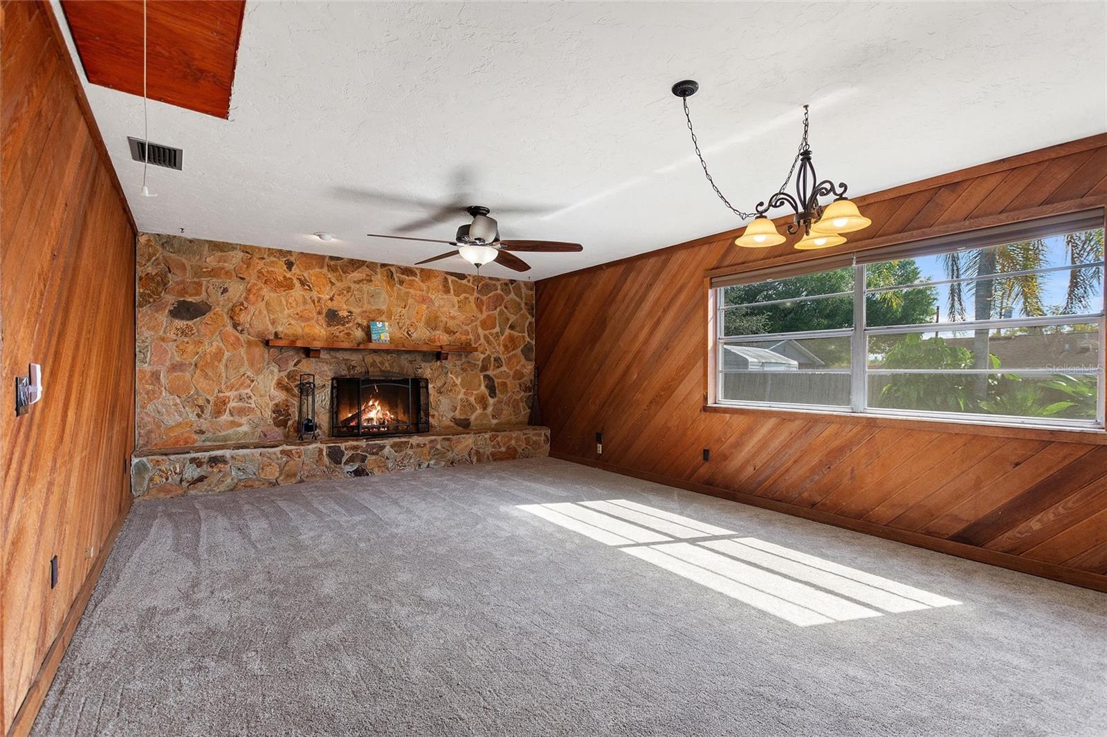 GROVE ESTATES SECOND ADD - Residential