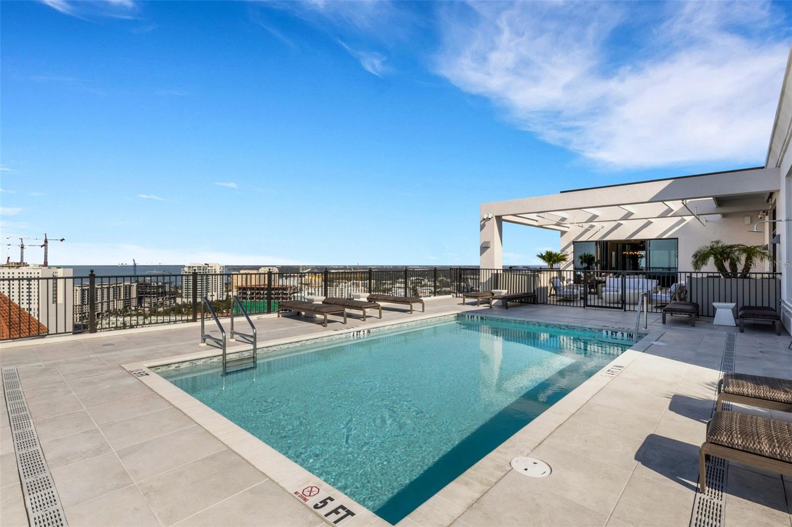 DEMARCAY - Residential