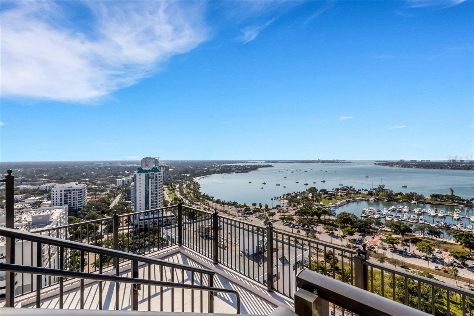 DEMARCAY - Residential