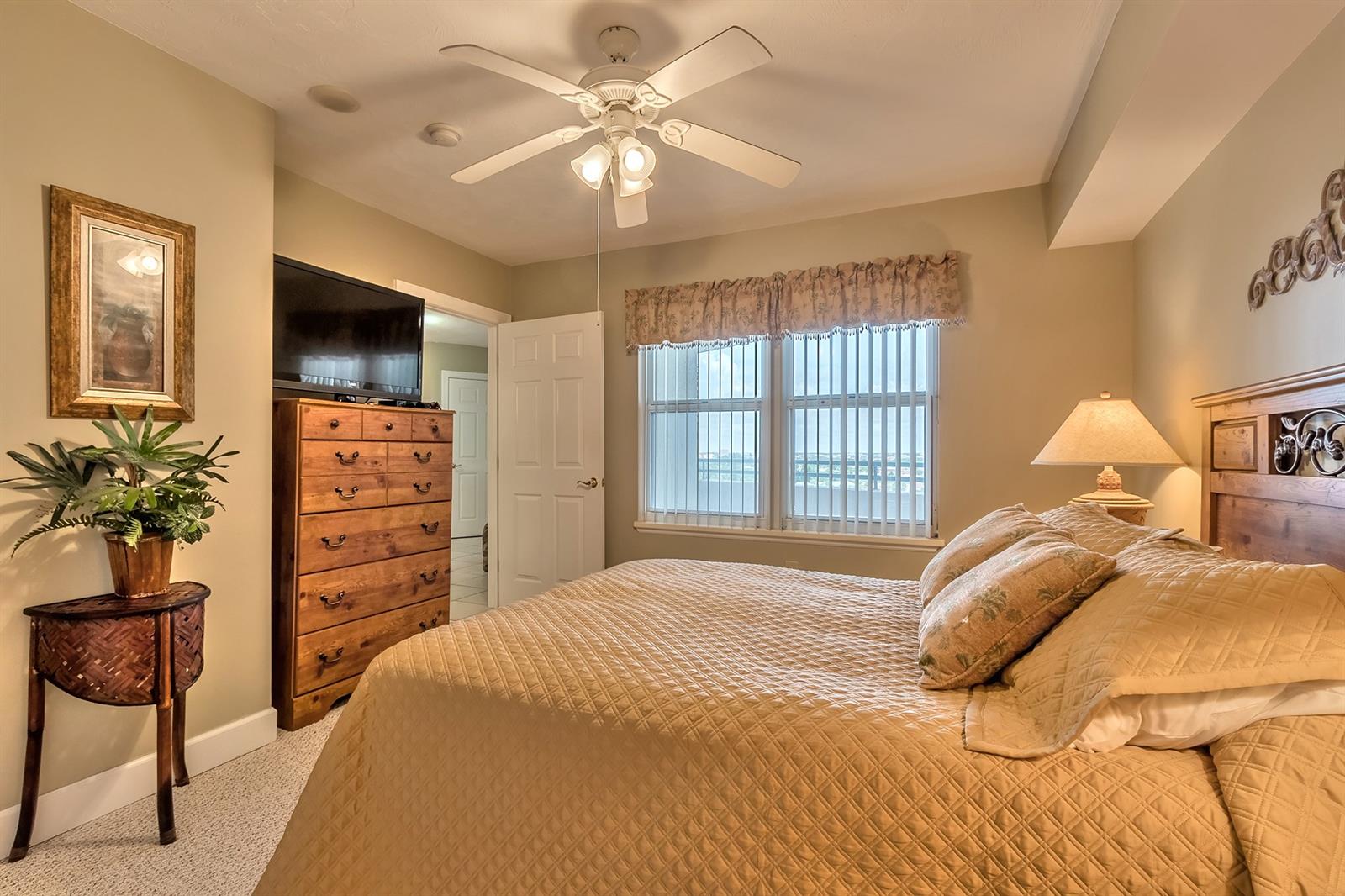 Towers Grande Condo - Residential