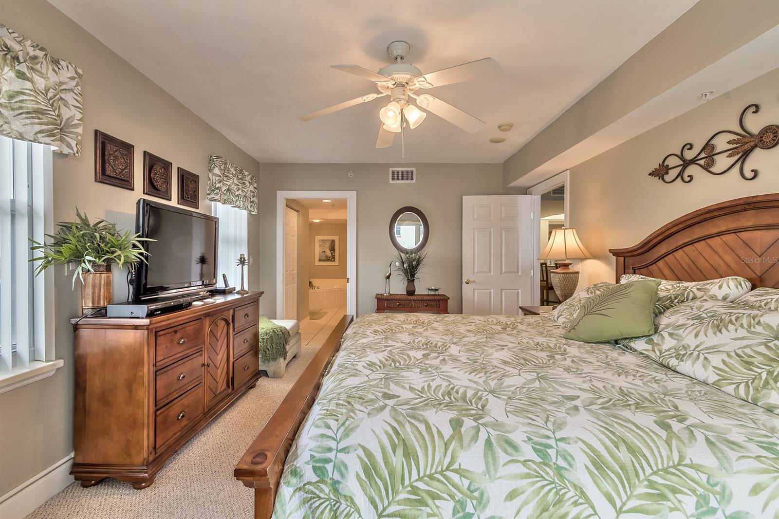 Towers Grande Condo - Residential