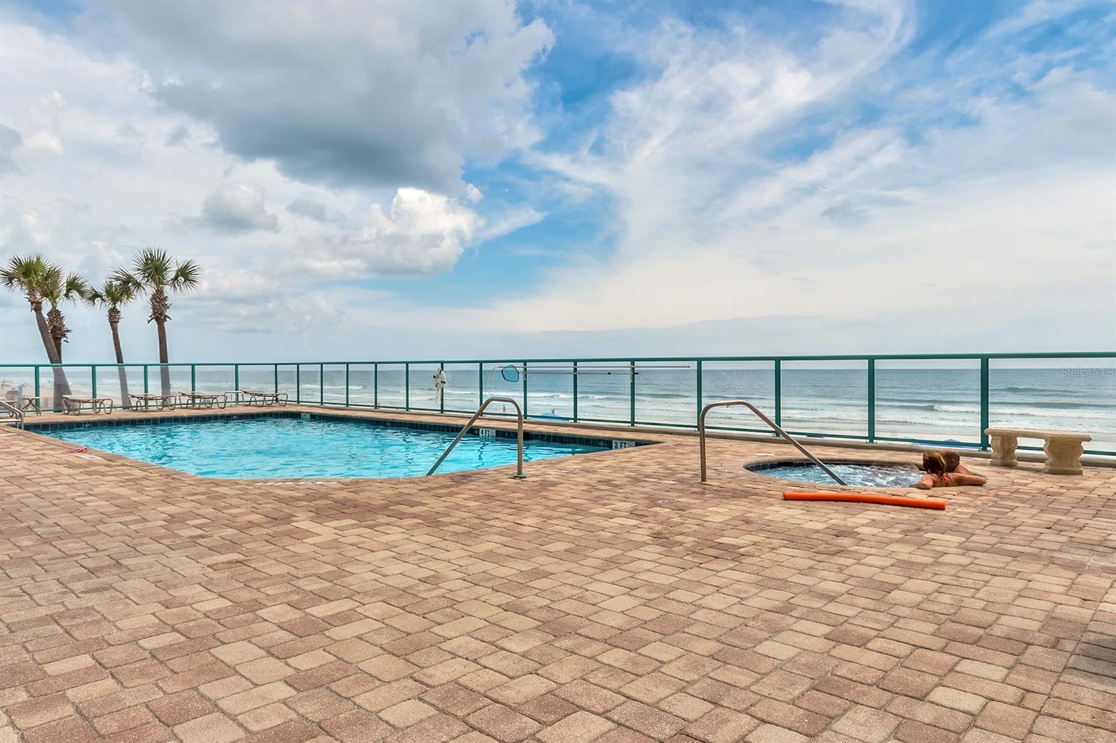 Towers Grande Condo - Residential