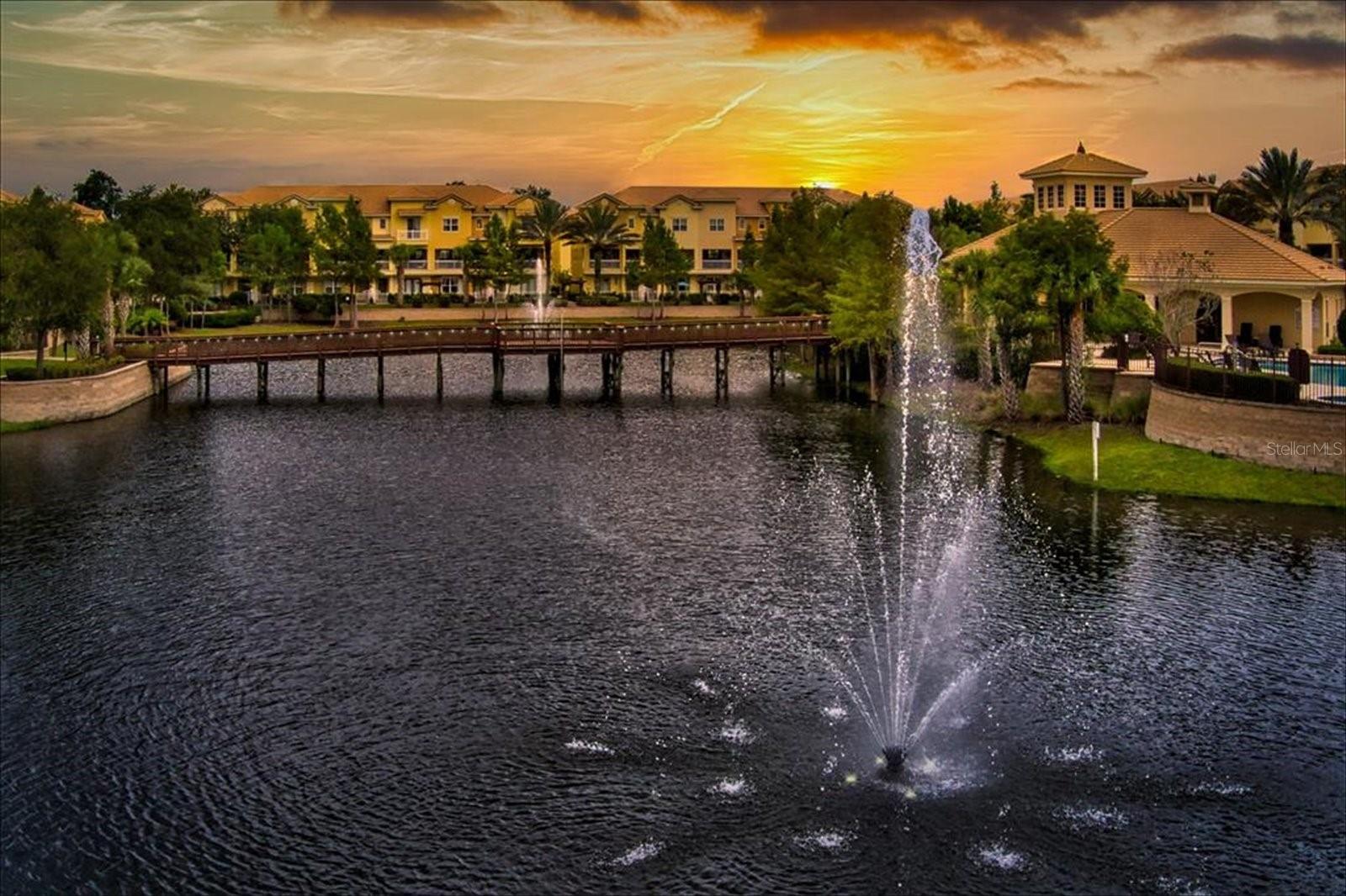 GRANDE OAKS AT HEATHROW - Residential