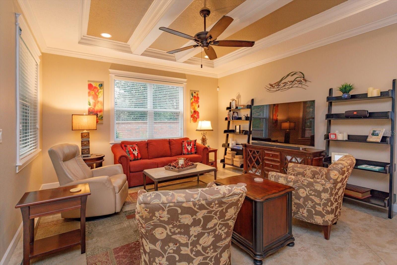 GRANDE OAKS AT HEATHROW - Residential