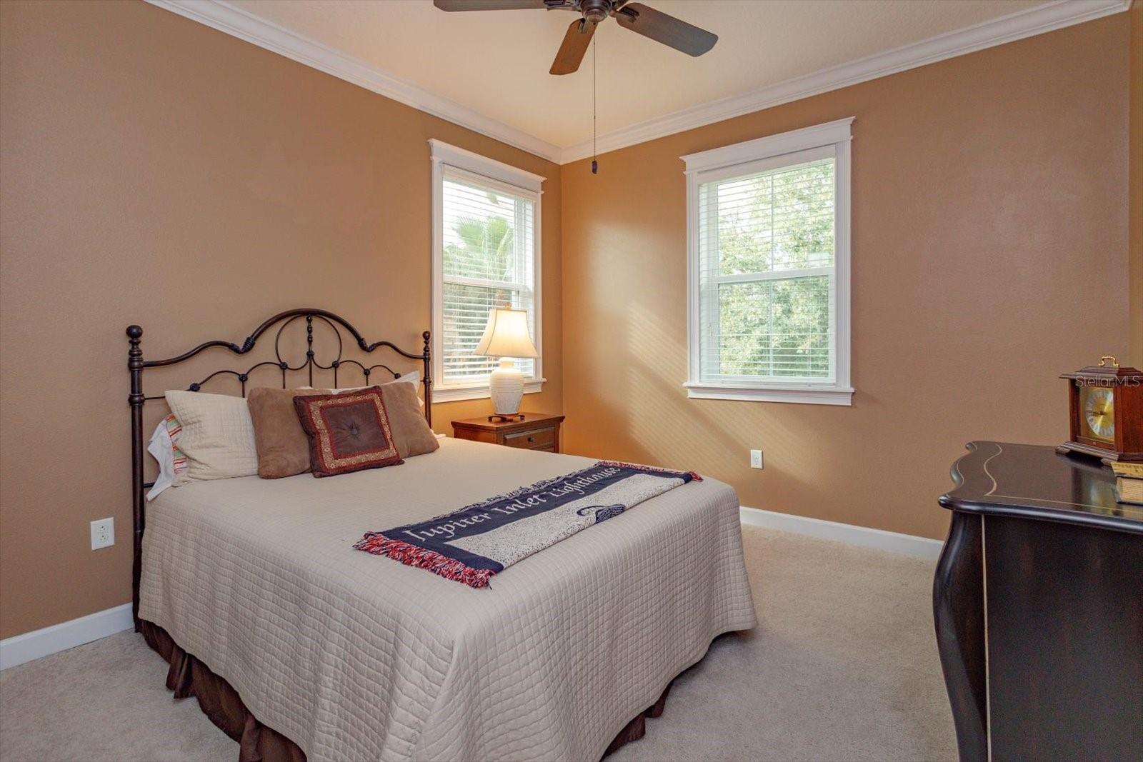 GRANDE OAKS AT HEATHROW - Residential