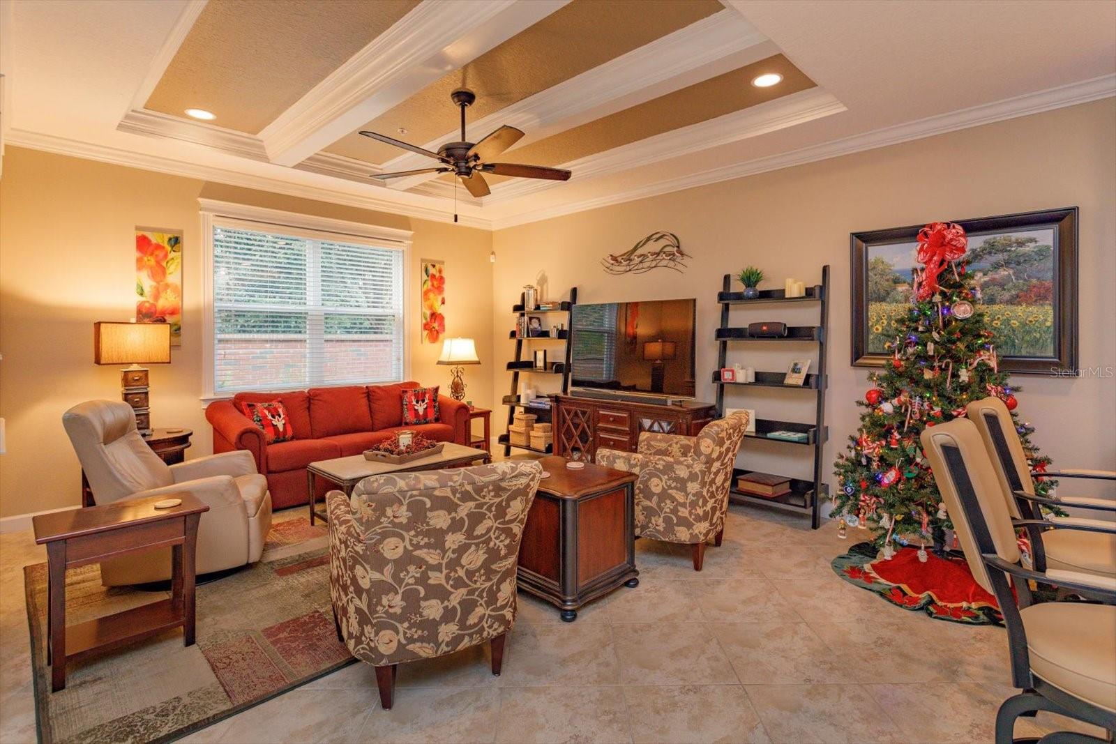 GRANDE OAKS AT HEATHROW - Residential