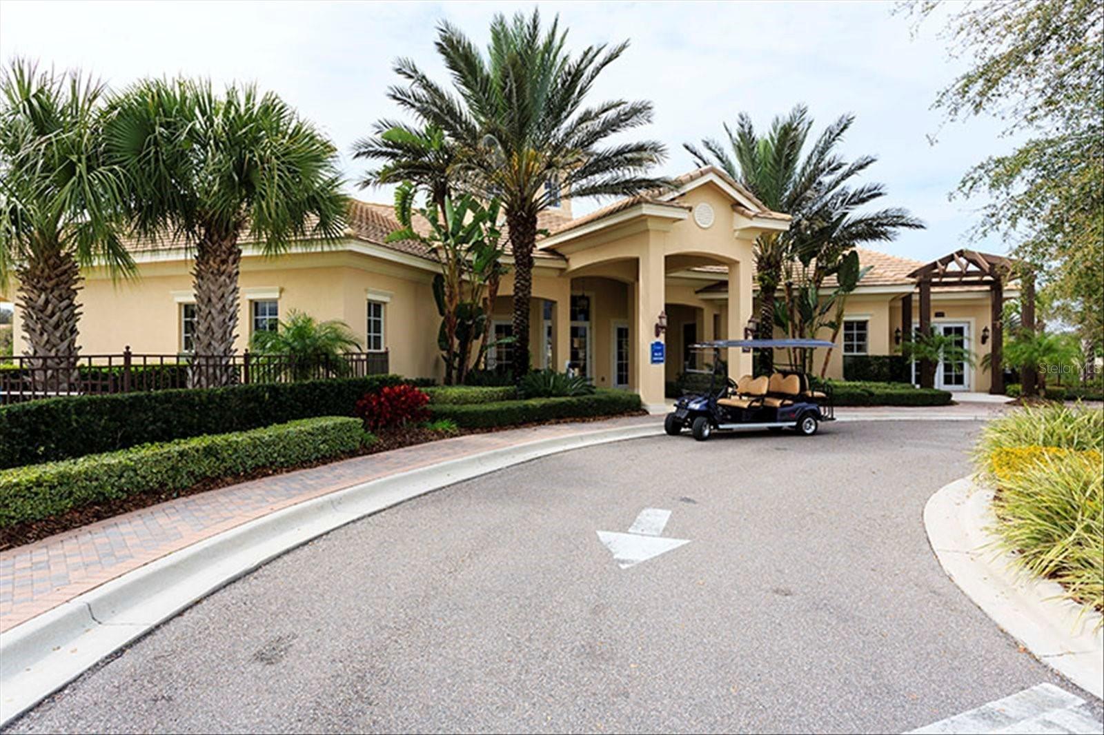 GRANDE OAKS AT HEATHROW - Residential