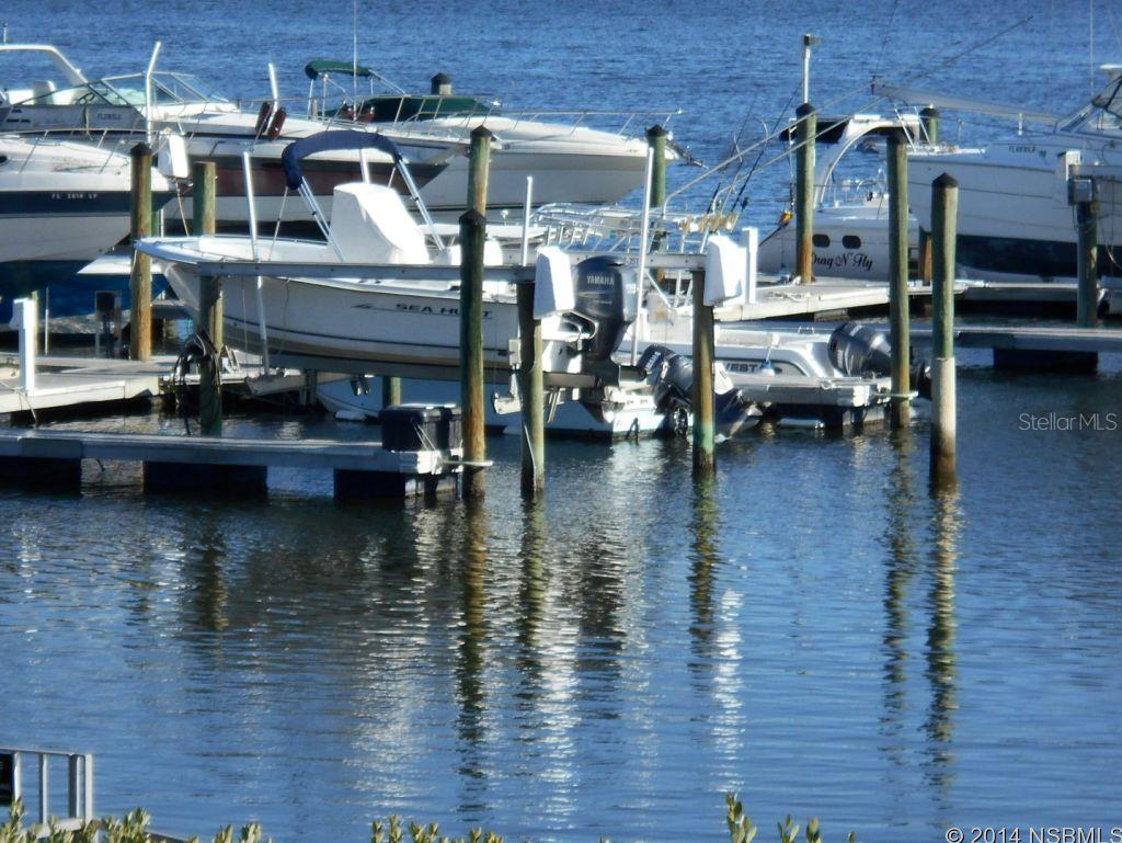 Marina Bay Twnhms - Residential