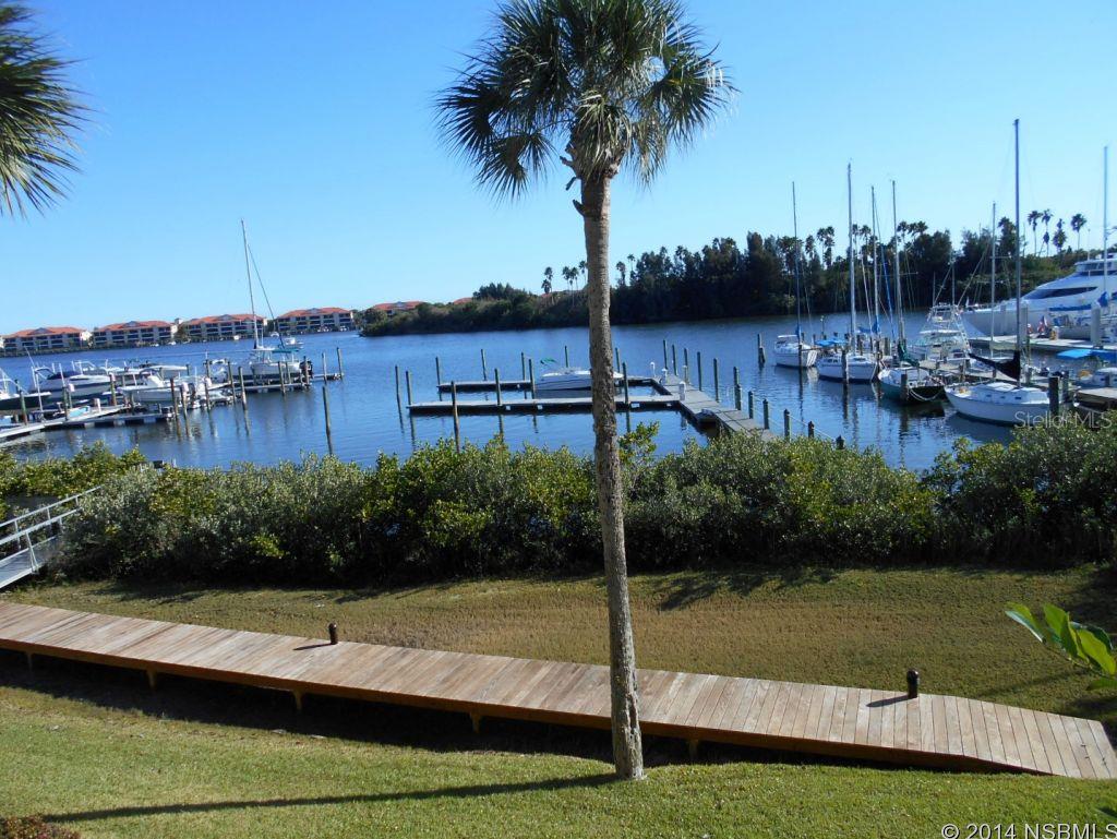 Marina Bay Twnhms - Residential