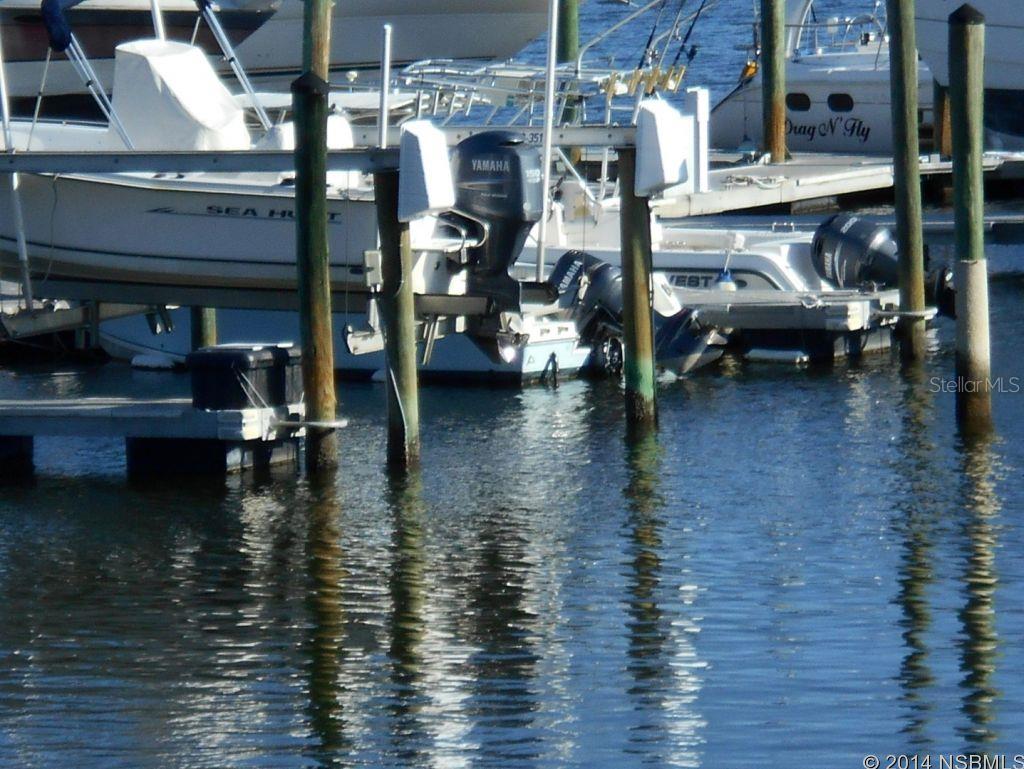 Marina Bay Twnhms - Residential