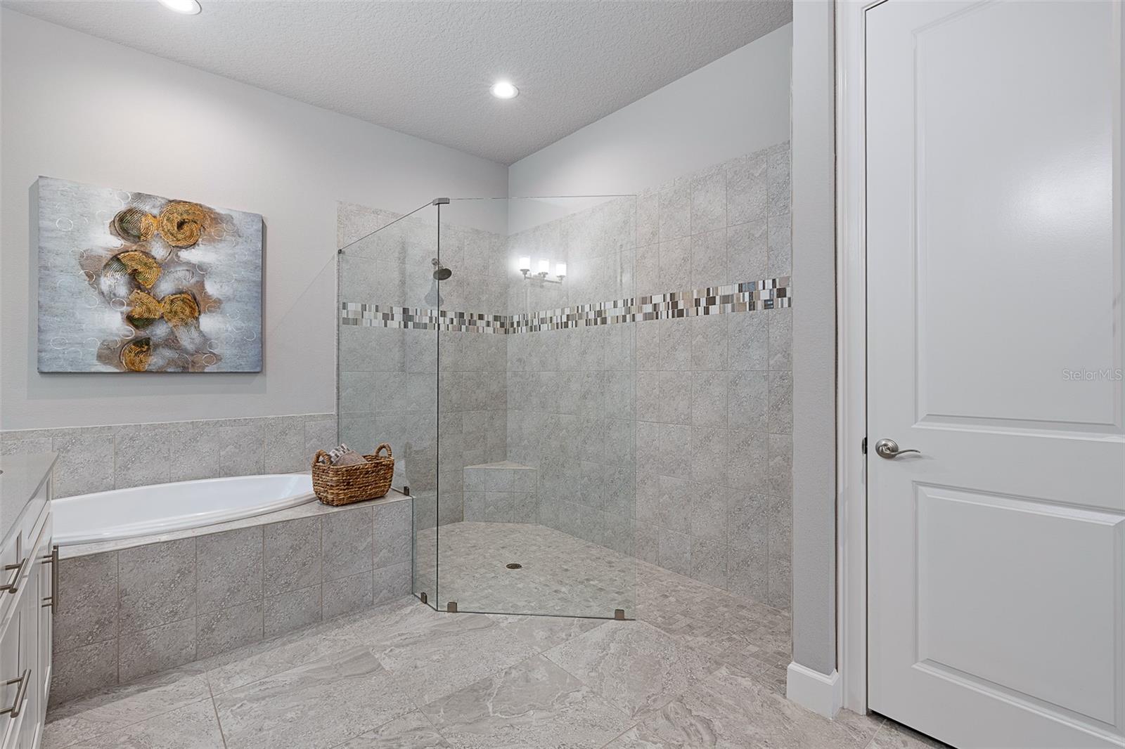 PLANTATION BAY SEC 2A-F UN 6 - Residential