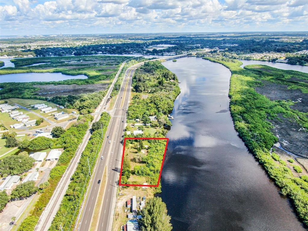 Photo of 2508 S Us Highway 41, Ruskin, FL 33570 (MLS # T3335116)