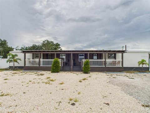 221 1ST STREET DAVENPORT FL 33837