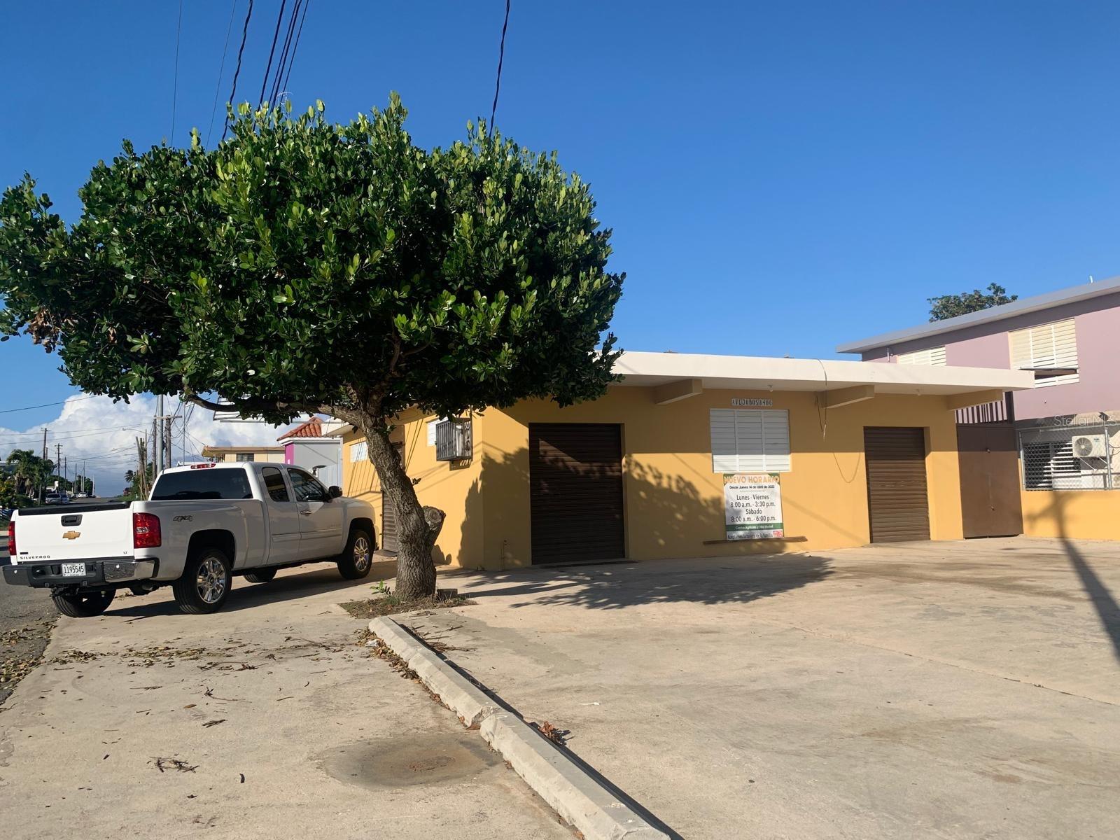 8406 AVENIDA JOBOS