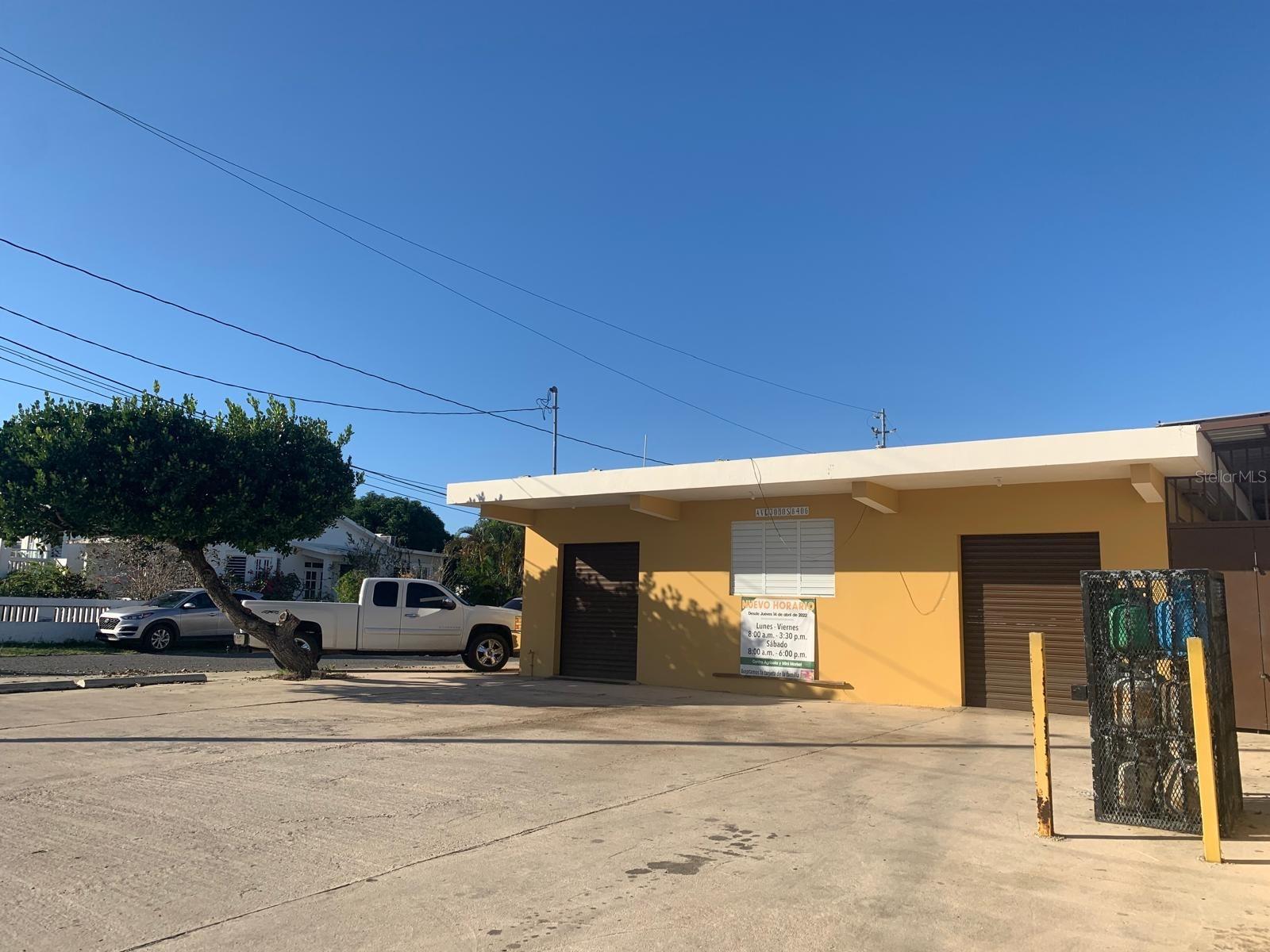 8406 AVENIDA JOBOS