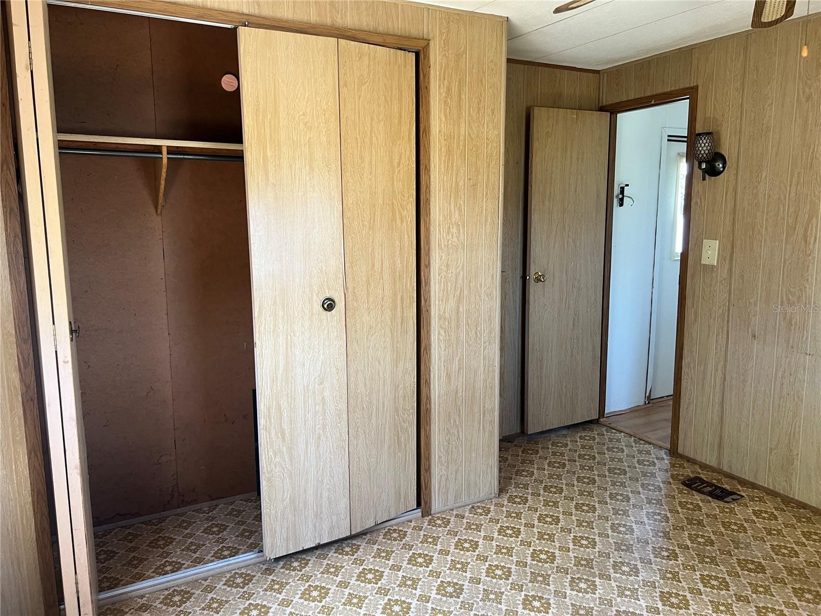 HOLIDAY PARK - Residential