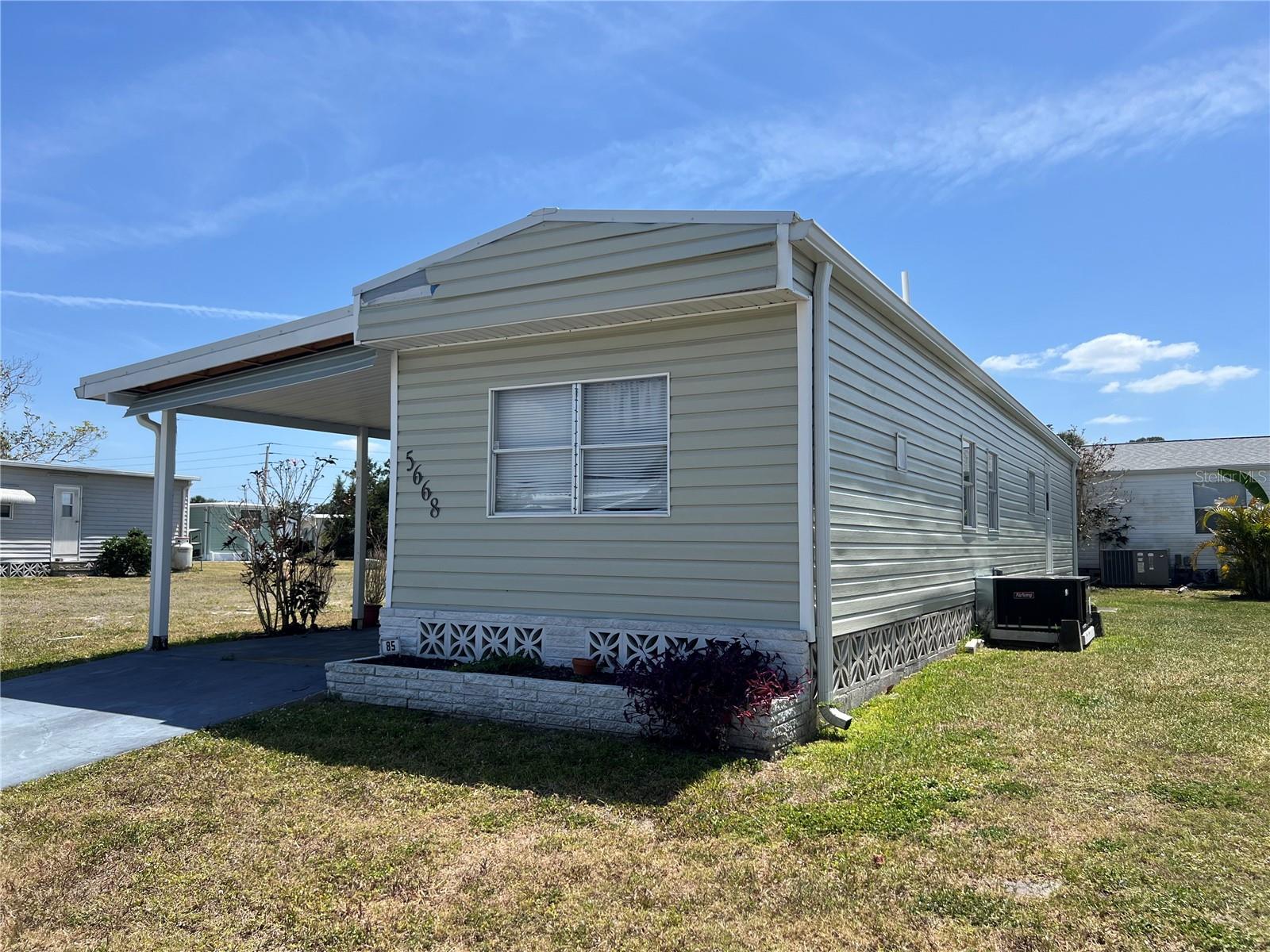 HOLIDAY PARK - Residential