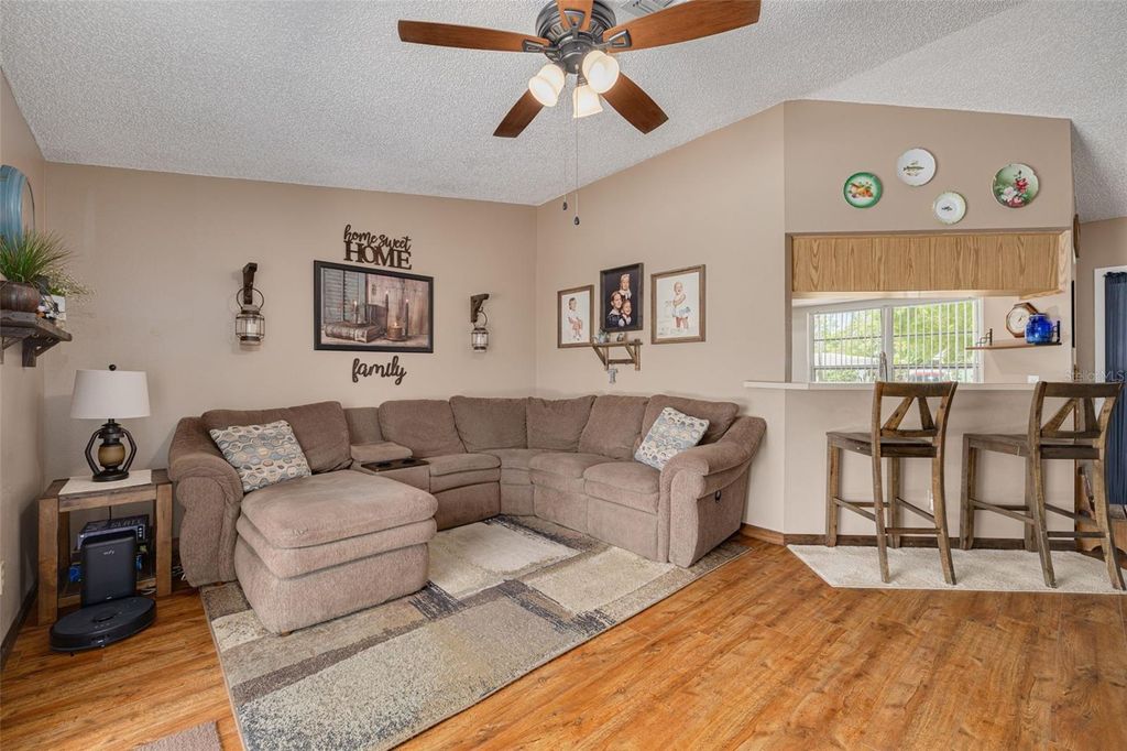 Photo of 2153 Catalina Drive N, Clearwater, FL 33763 (MLS # TB8381006)