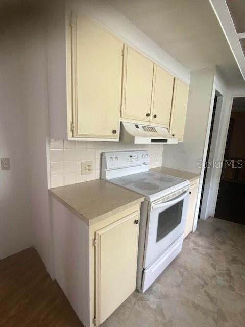 LAKEWOOD PARK - Residential Lease