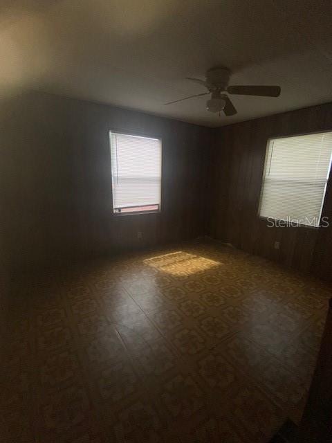LAKEWOOD PARK - Residential Lease