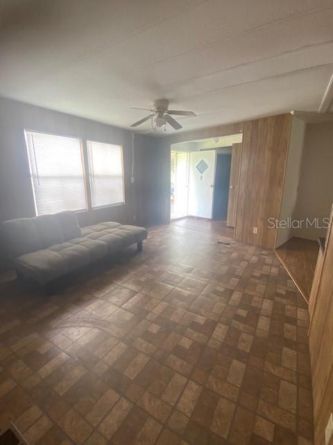 LAKEWOOD PARK - Residential Lease