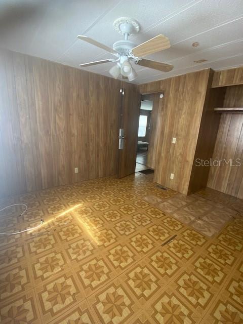 LAKEWOOD PARK - Residential Lease