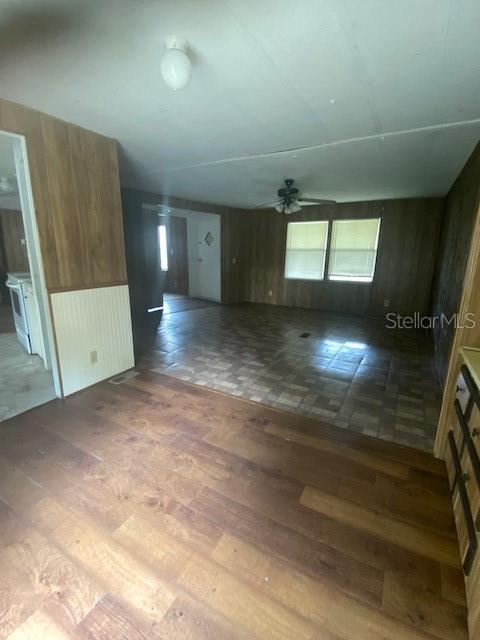 LAKEWOOD PARK - Residential Lease