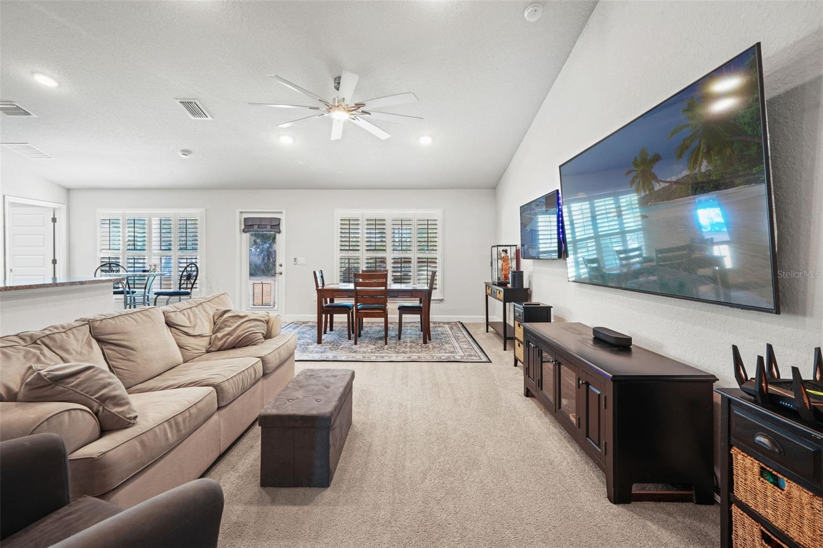 WYNDSOR PLACE - Residential