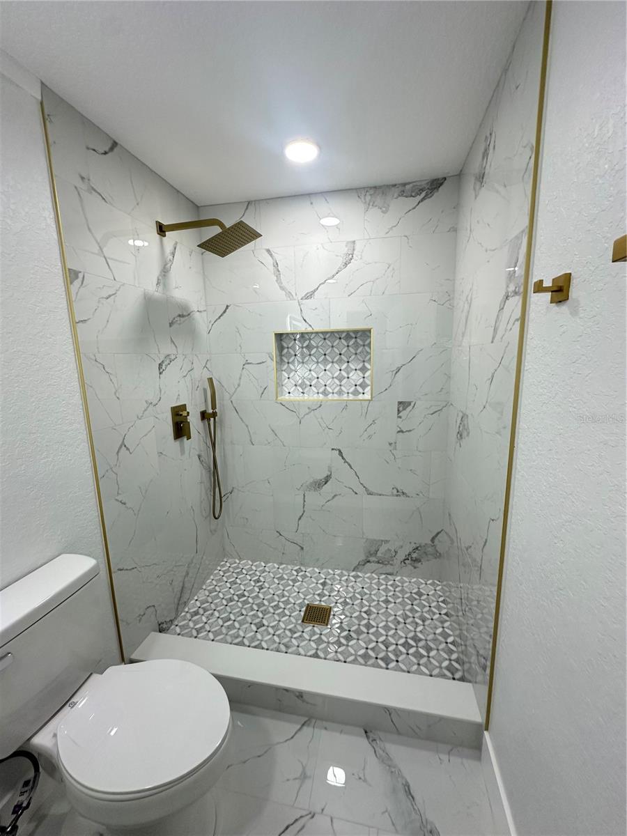 GANDY GARDENS 9 - Residential