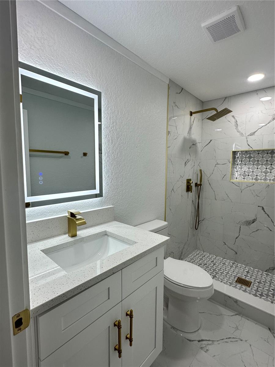 GANDY GARDENS 9 - Residential