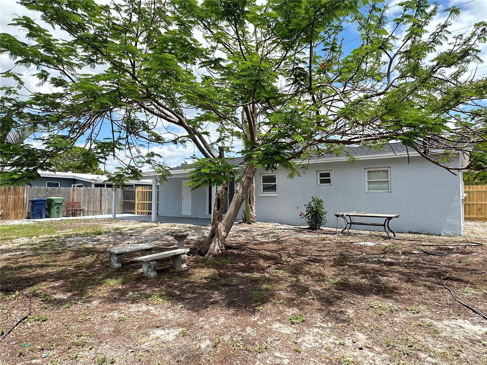 GANDY GARDENS 9 - Residential