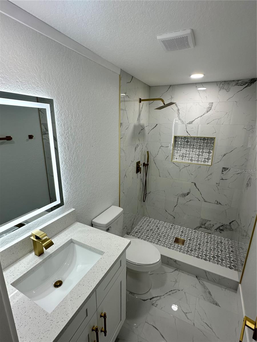 GANDY GARDENS 9 - Residential