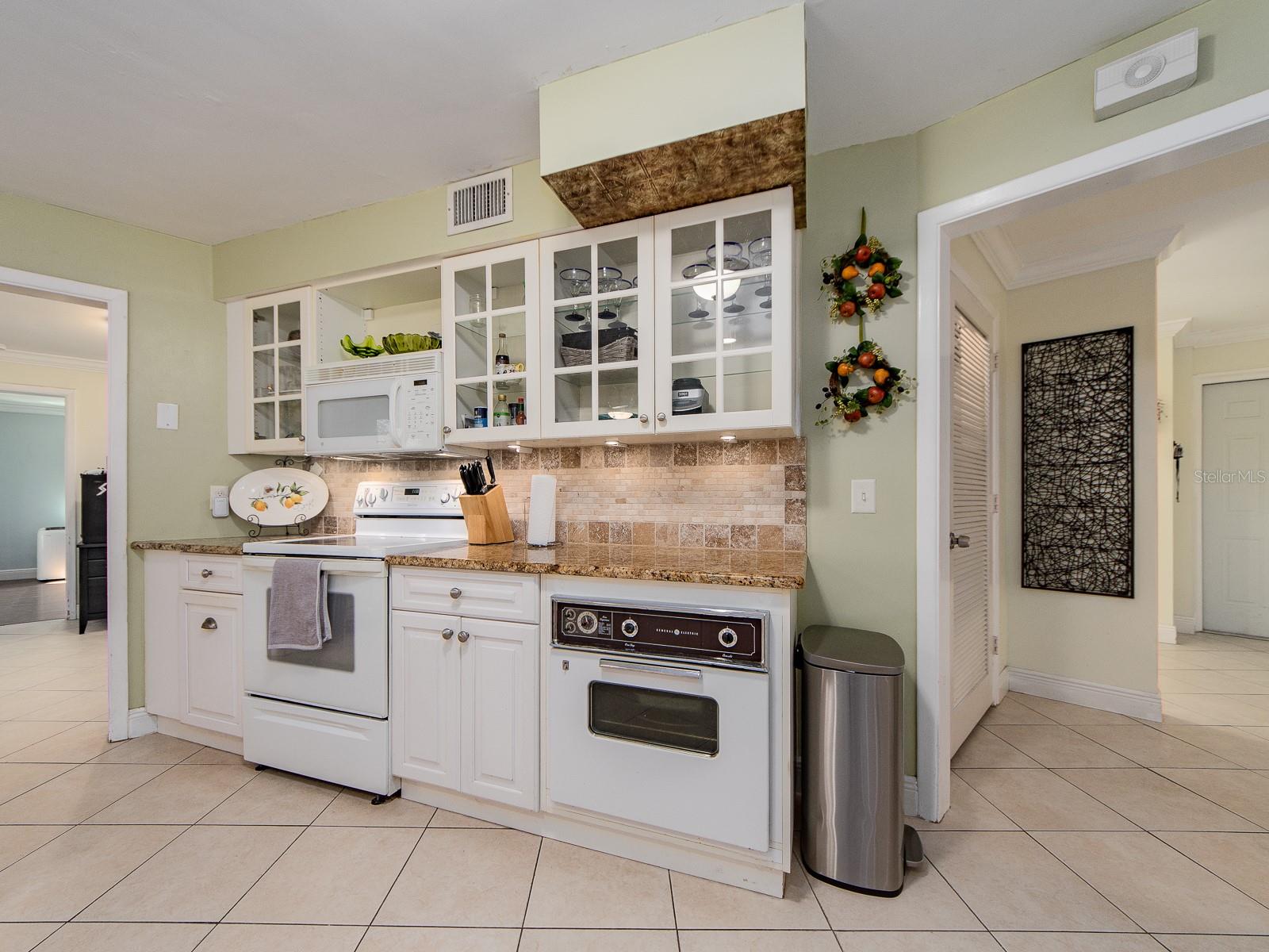 HARBOR HILLS - Residential