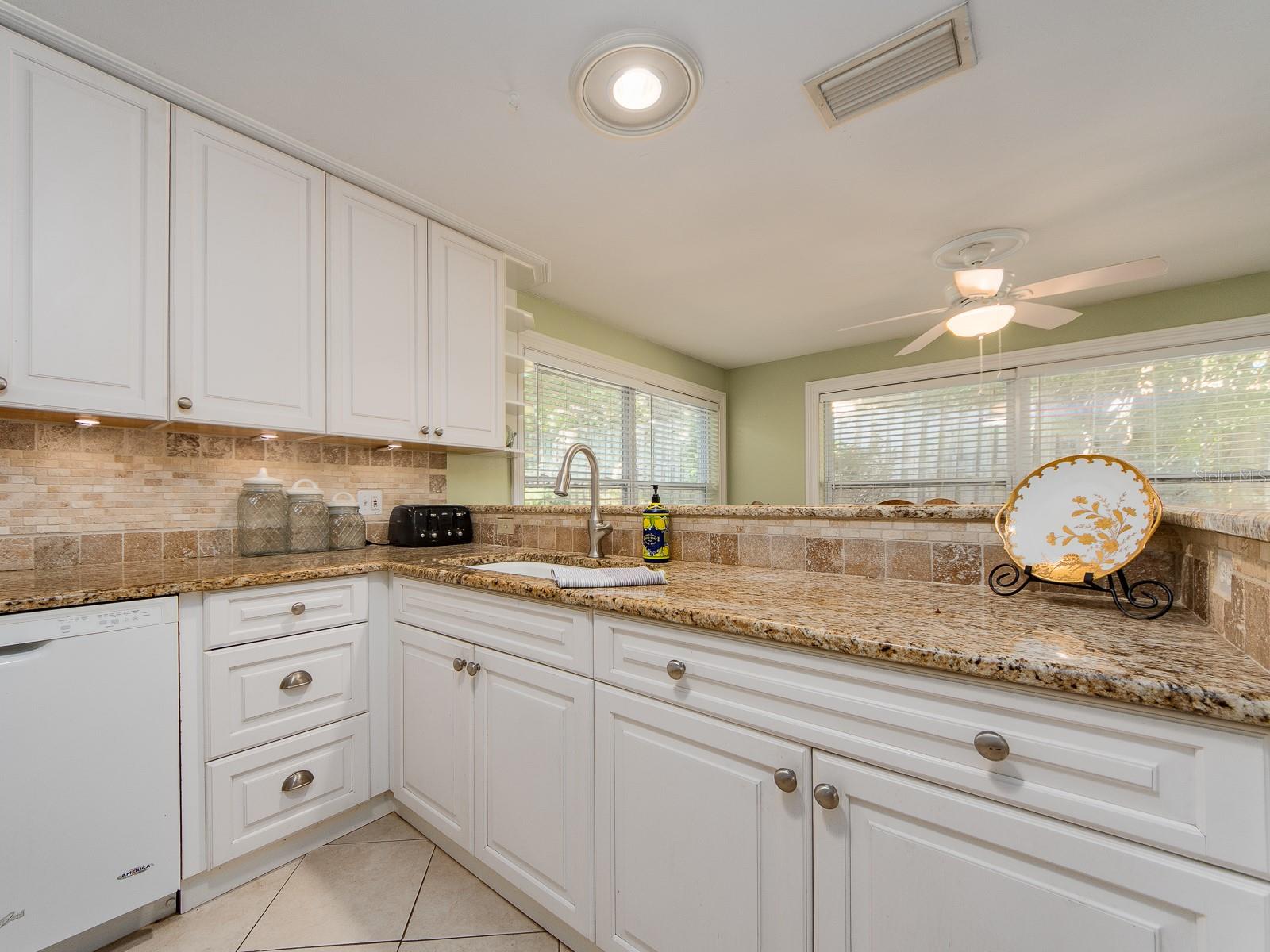 HARBOR HILLS - Residential