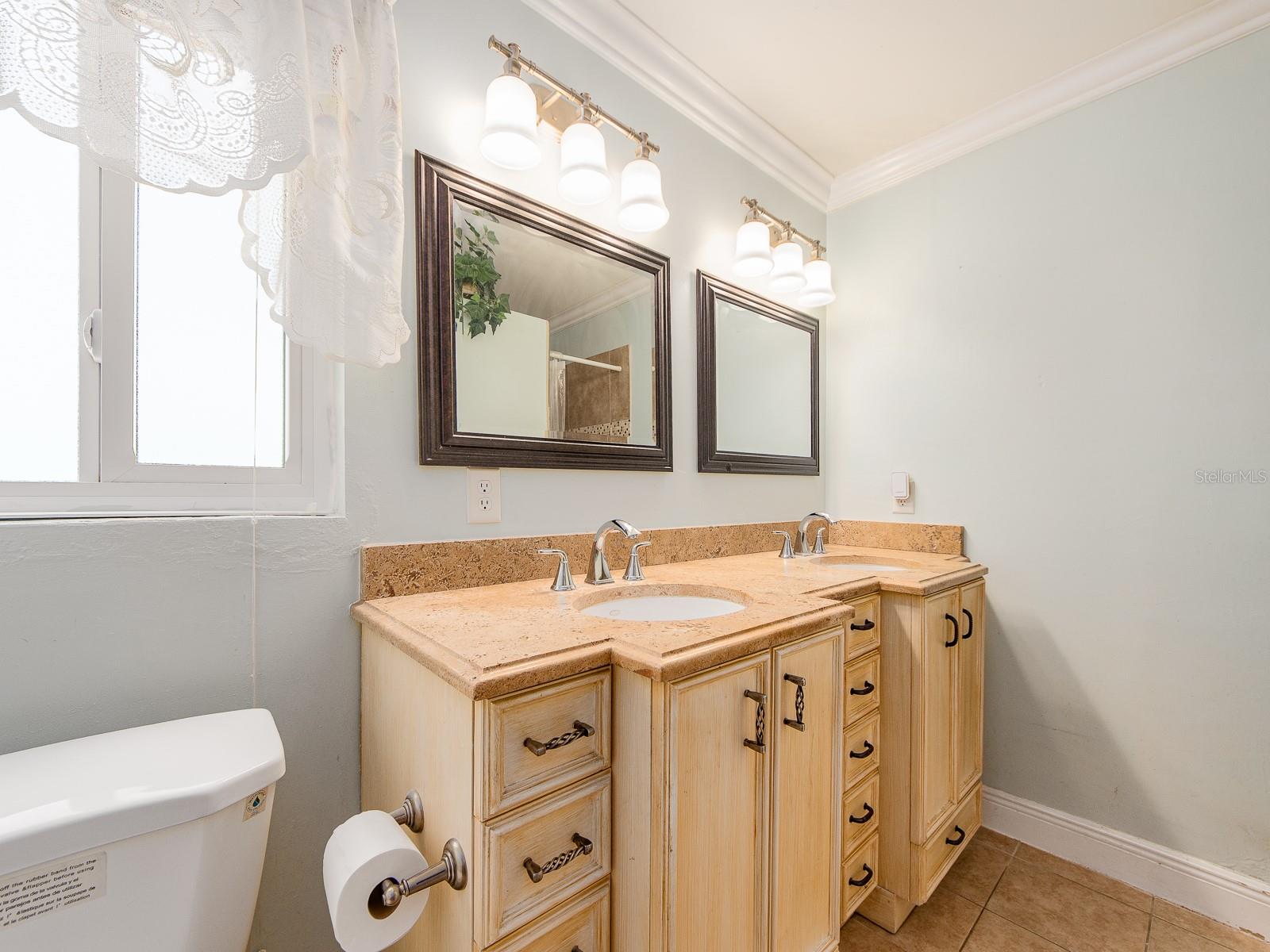 HARBOR HILLS - Residential