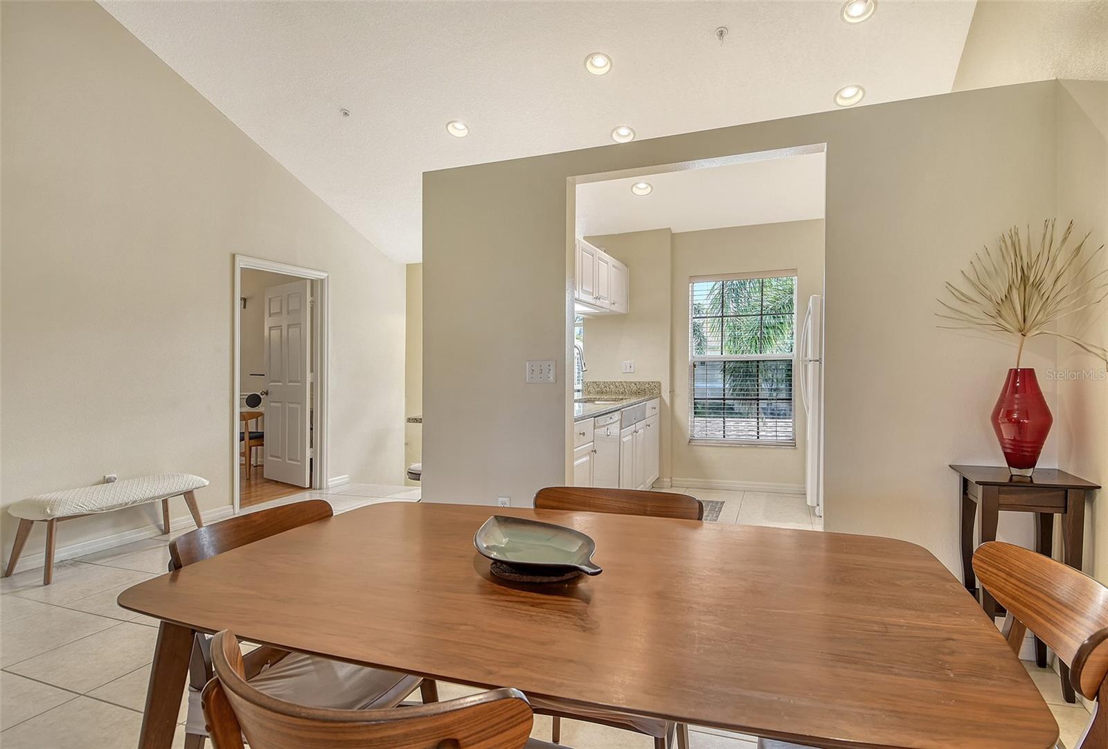 PINESTONE AT PALMER RANCH - Residential Lease