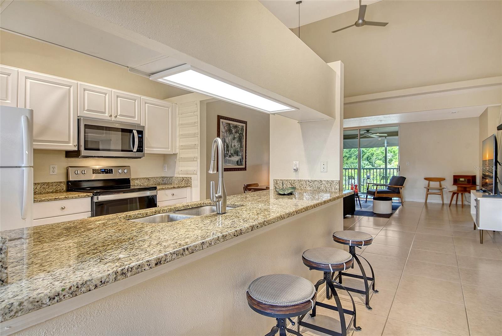 PINESTONE AT PALMER RANCH - Residential Lease