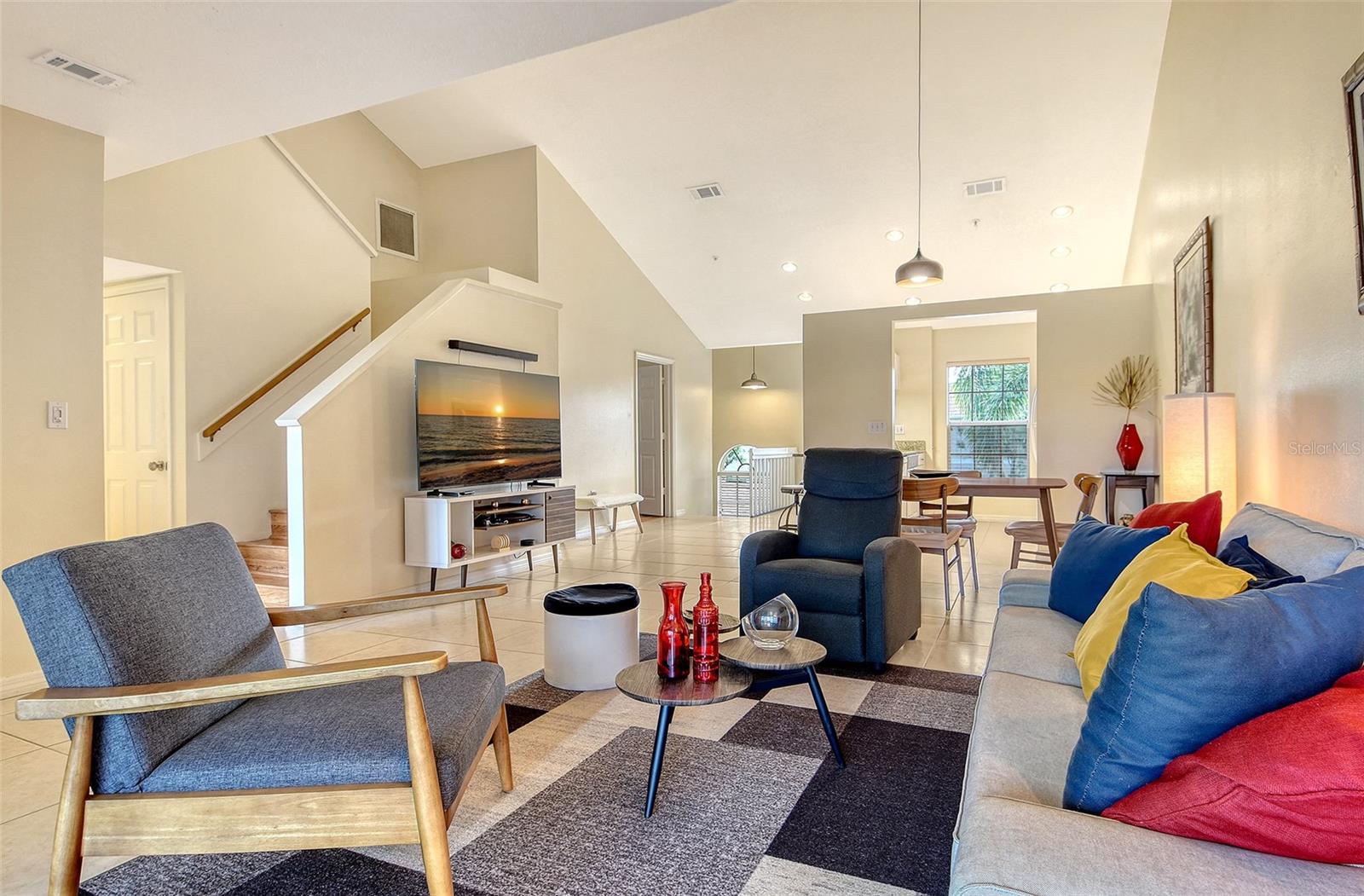 PINESTONE AT PALMER RANCH - Residential Lease