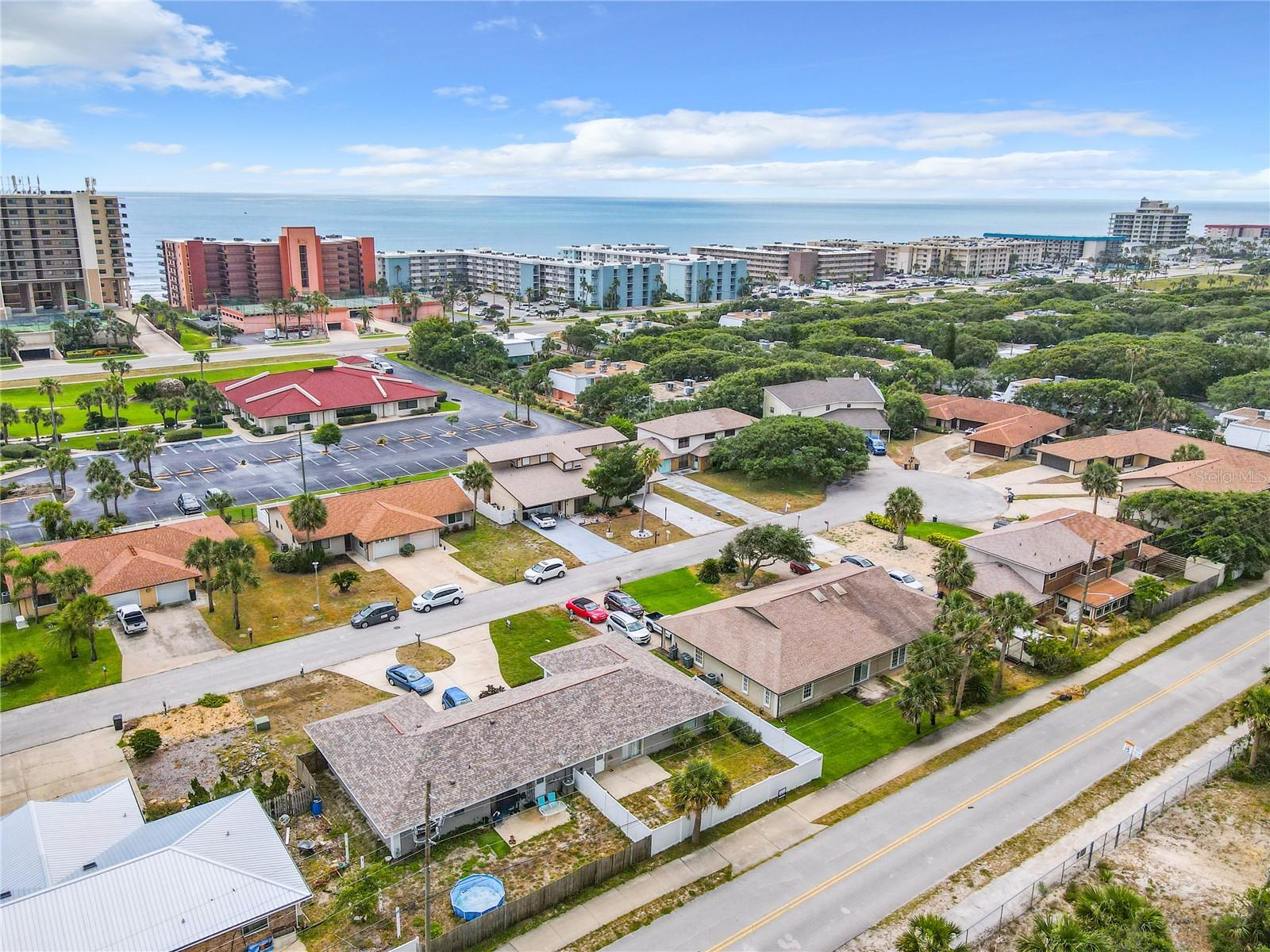 3828 SANDSTONE COURT