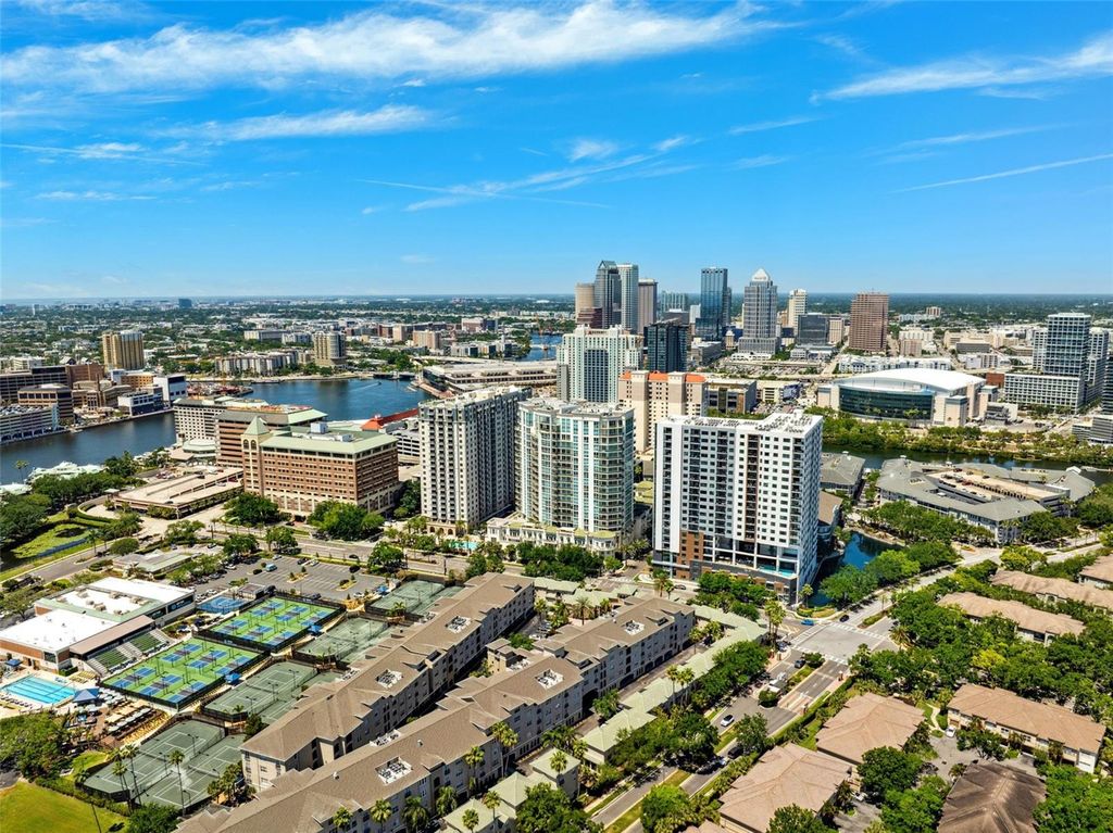 Photo of 501 Knights Run Avenue #5101, Tampa, FL 33602 (MLS # TB8450872)