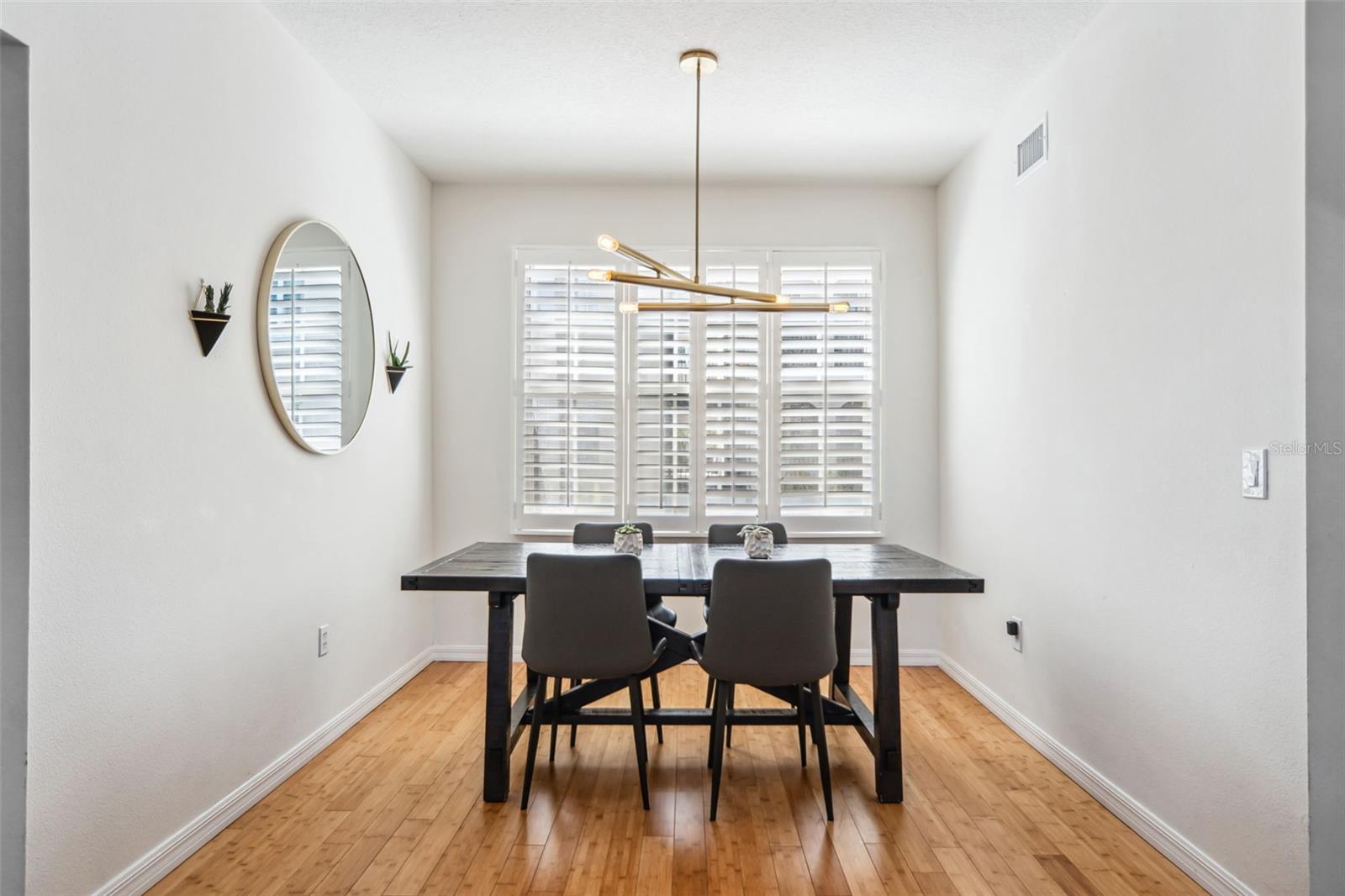 HARBOUR PLACE CITY HOMES A CON - Residential