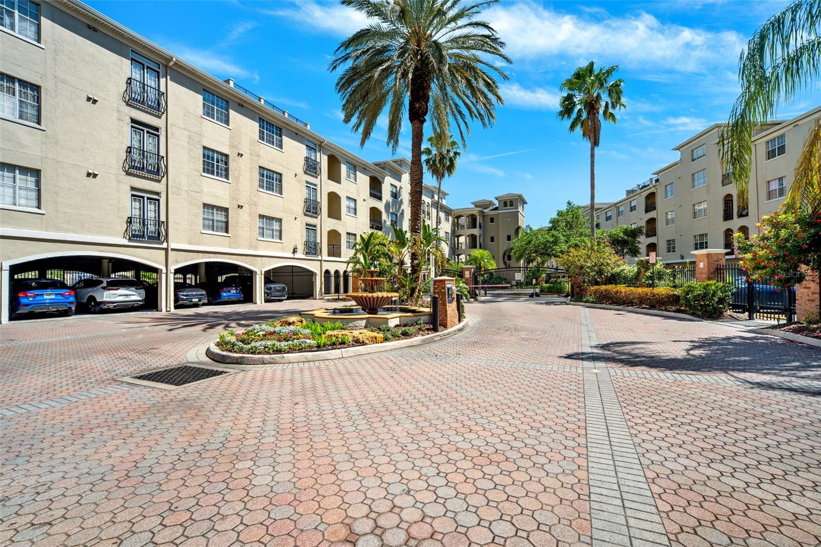 HARBOUR PLACE CITY HOMES A CON - Residential