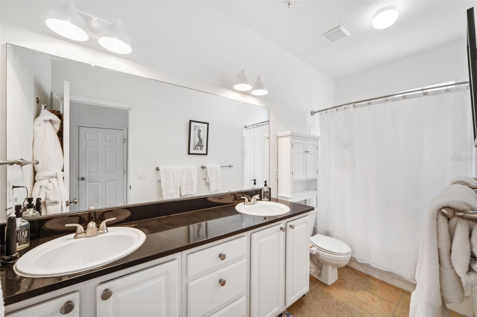 HARBOUR PLACE CITY HOMES A CON - Residential