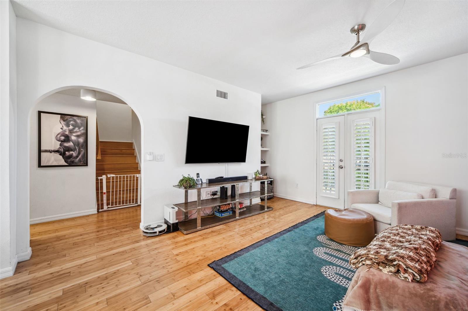 HARBOUR PLACE CITY HOMES A CON - Residential