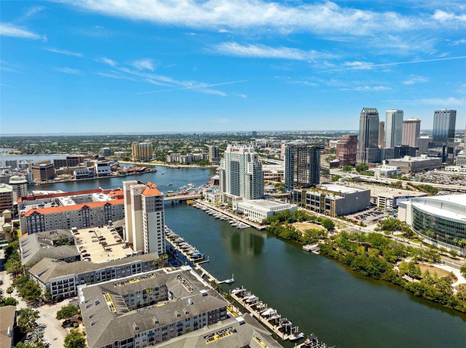 HARBOUR PLACE CITY HOMES A CON - Residential